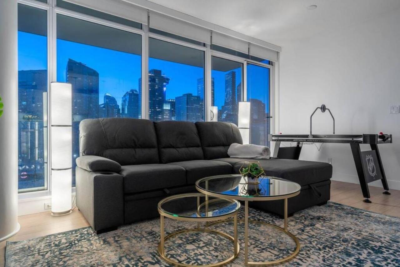 Luxury Apartment On The 9Th Floor Near Stampede, Complimentary Wine, 2 Car Ug Parking YYC Eksteriør billede