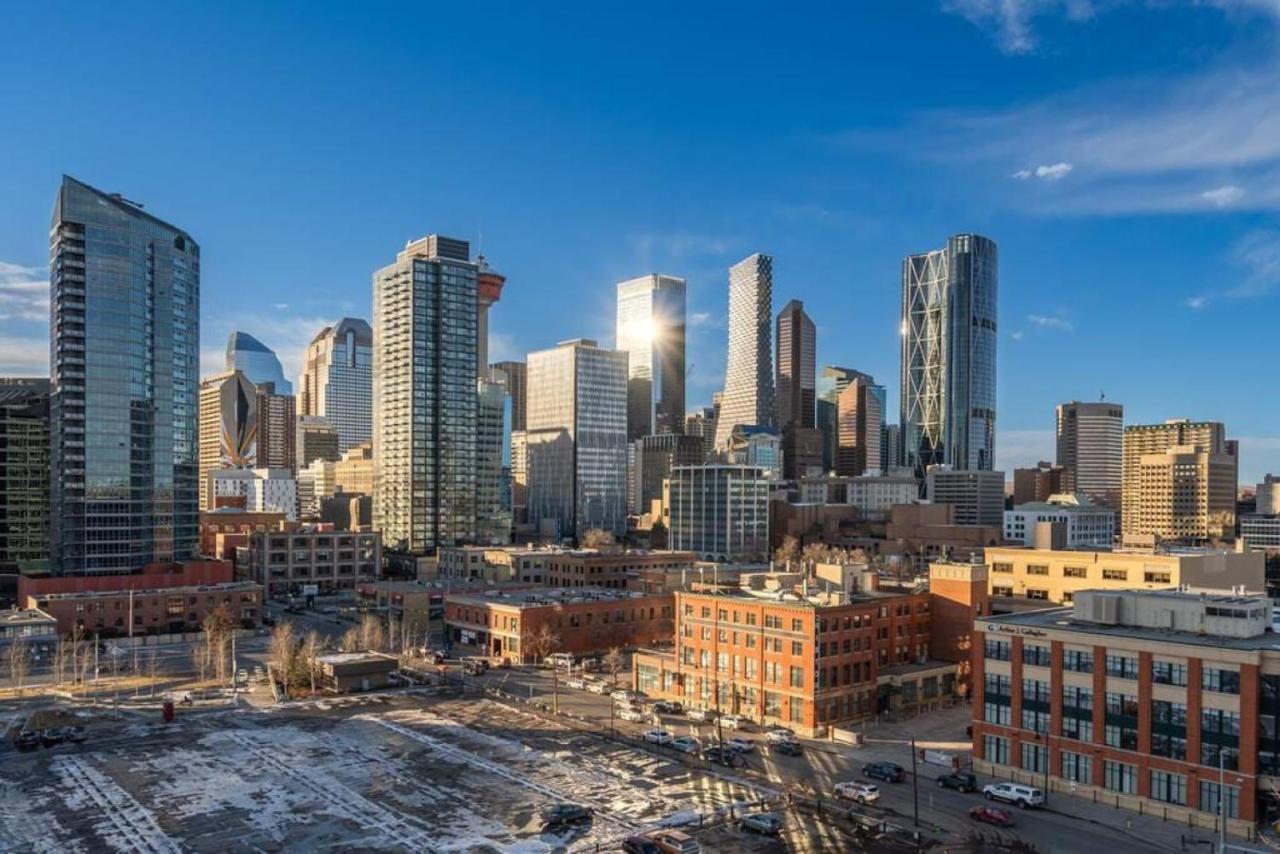 Luxury Apartment On The 9Th Floor Near Stampede, Complimentary Wine, 2 Car Ug Parking YYC Eksteriør billede
